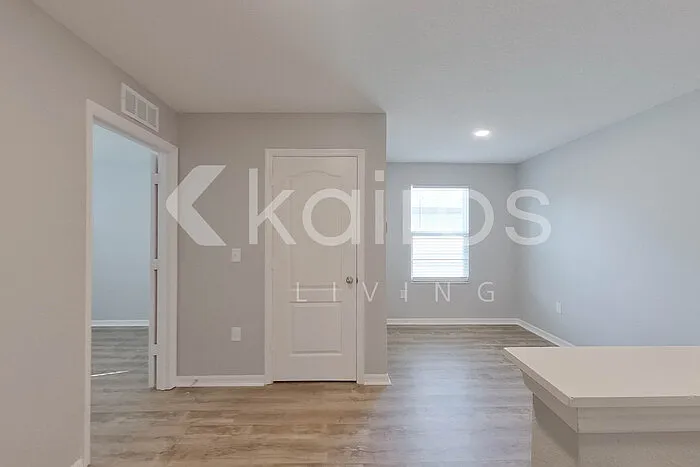 8512 Indian Laurel Ln — Photo 17