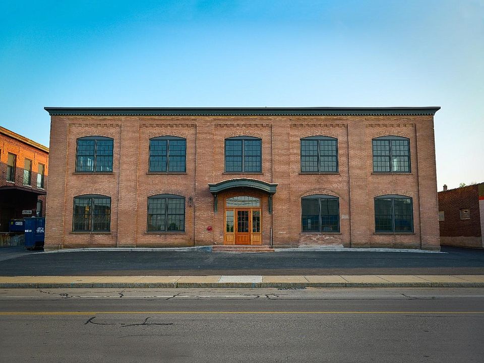 2nd image of 1239 University Ave Suite 3