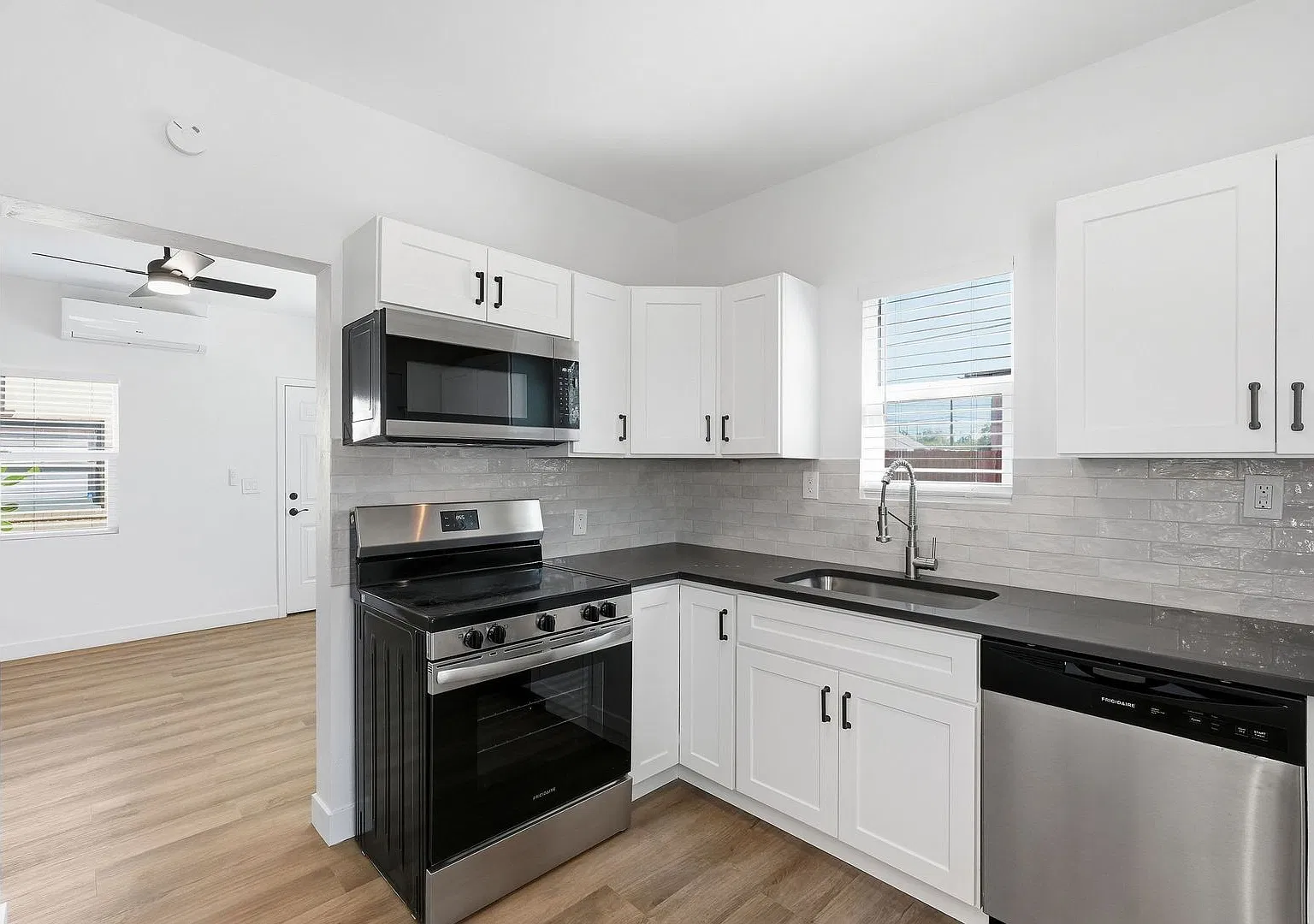 925 E. Drachman St. — Photo 1