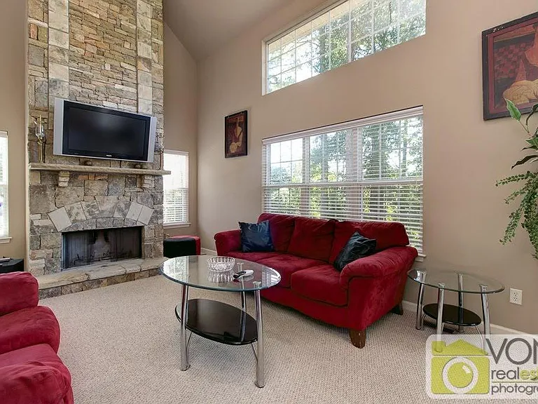 5977 Rosie Ln SE — Photo 10