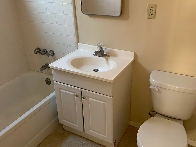 1745 Orizaba Ave #B — Photo 27