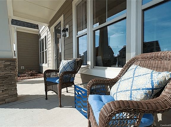 3rd image of 4018 Orchid Way