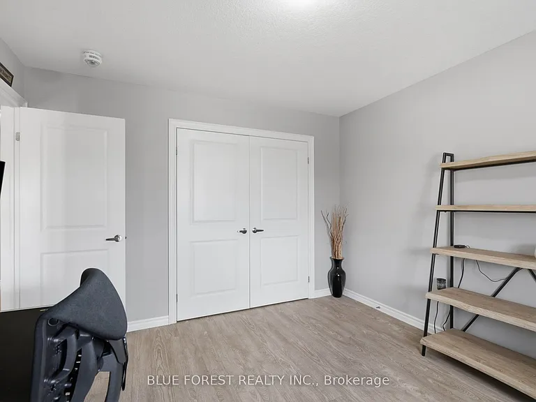 3320 Meadowgate Blvd #124 — Photo 16