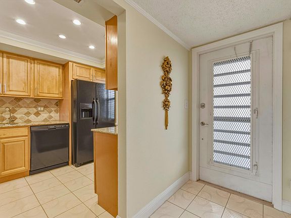 5th image of 9810 Marina Boulevard #1136