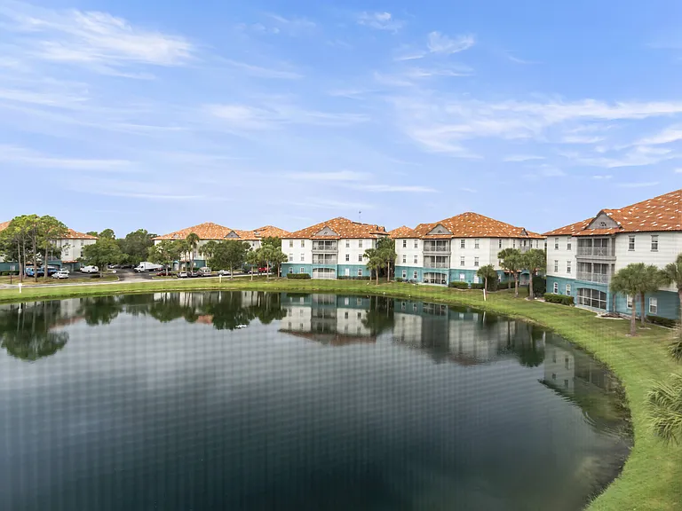 Veranda at Westchase — Photo 37