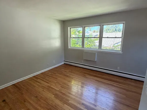36 Smith St APT 3D, Irvington, NJ 07111