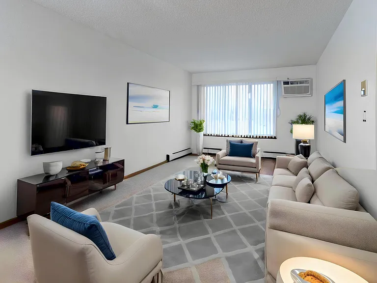 1011 5th Ave S #303 — Photo 1