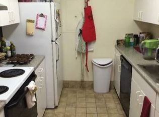 11 Davis Ave, Brookline, MA 02445