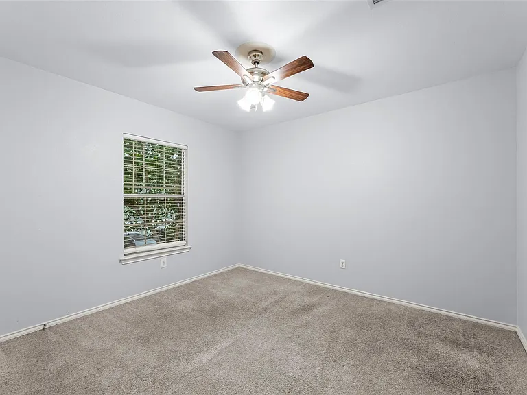 11745 Logan Ridge Dr — Photo 23