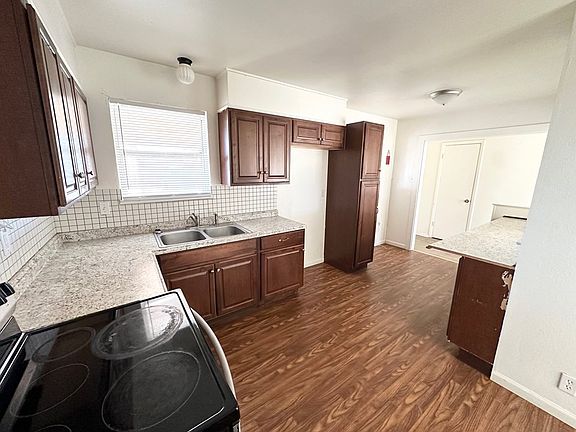 3rd image of 3817 Roosevelt Dr