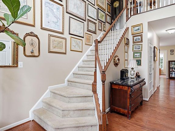 5th image of 12 Whistler Way