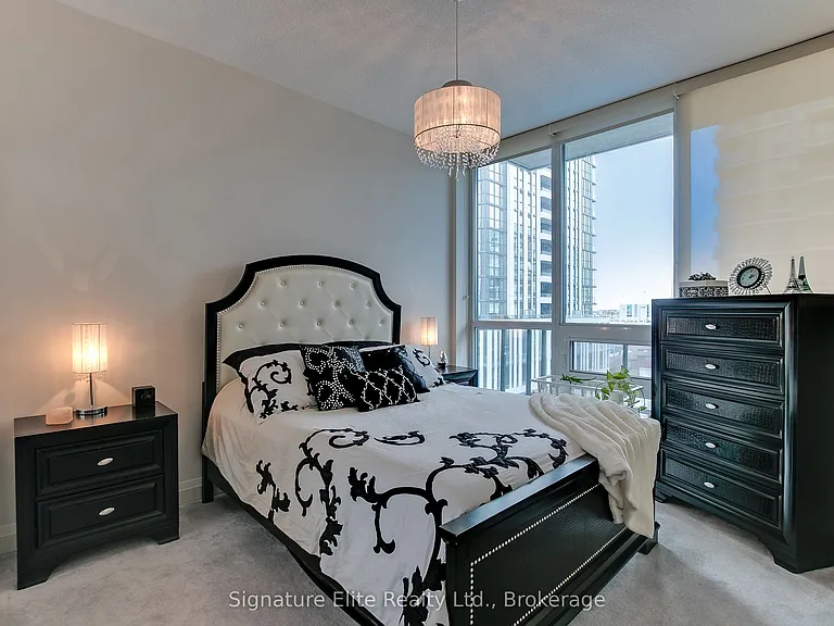 1185 The Queensway #526 — Photo 8