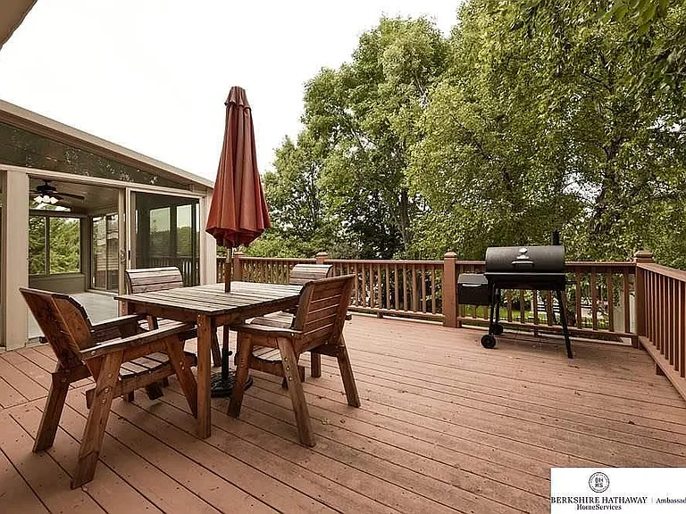 13442 Sherwood Ave — Photo 20