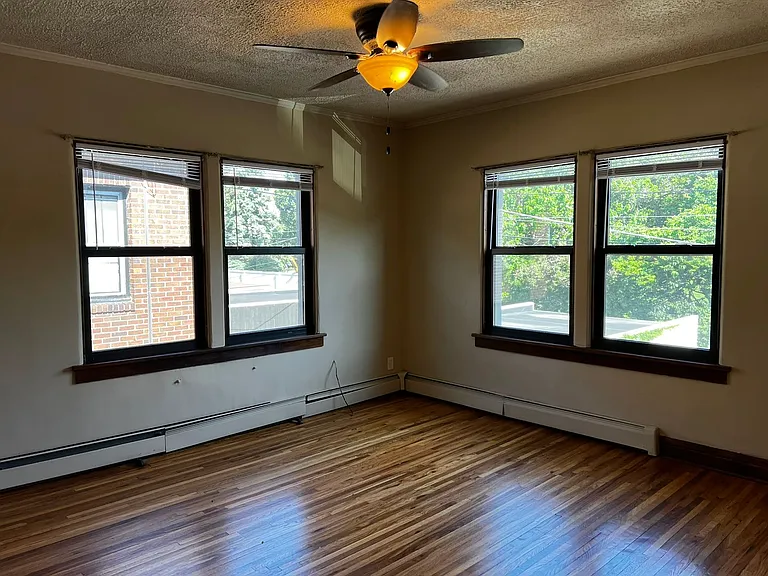 995 Grand Ave — Photo 47