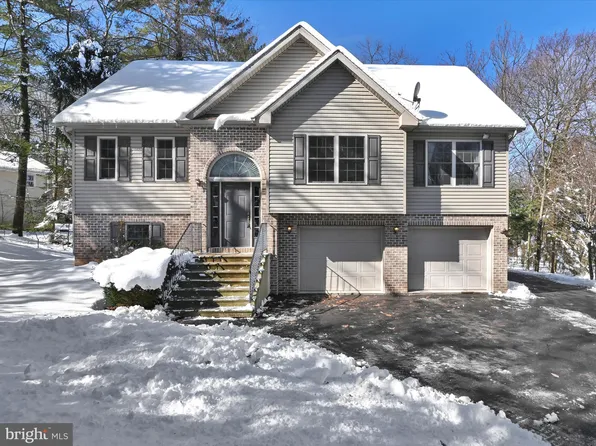 170 Navajo Dr, Auburn, PA 17922