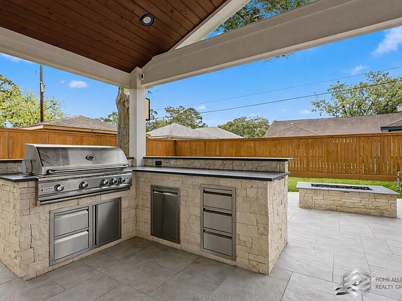 3rd image of 5951 Valkeith Dr