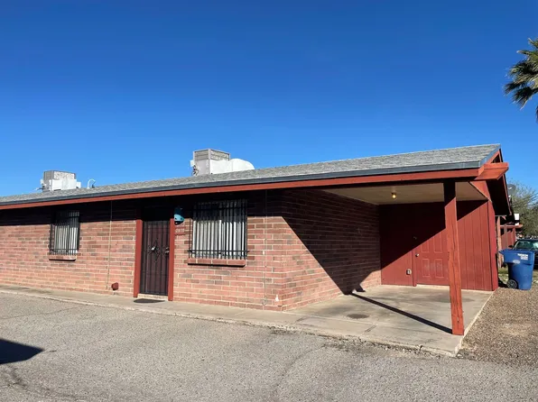 500 Off on Move In** Charming 2-Bedroom Duplex!, 2939 N Palo Verde Ave, Tucson, AZ 85716