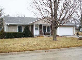 1822 Spring St, Grinnell, IA 50112