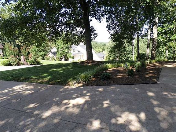 5th image of 9009 Jenny Lynn Dr