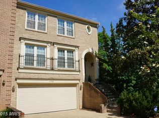 7732 Rockledge Ct, Springfield, VA 22152