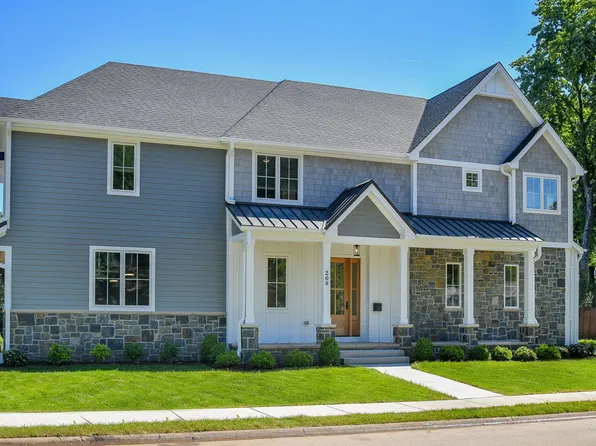 208 W 14th Ave, Naperville, IL 60563
