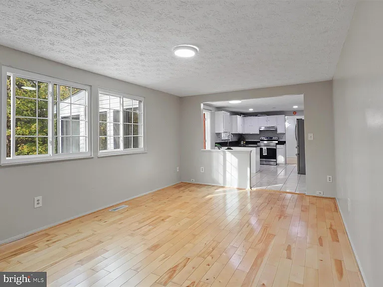 8463 Monarch Ct — Photo 12