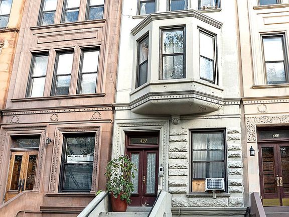 3rd image of 427 Convent Ave #1W