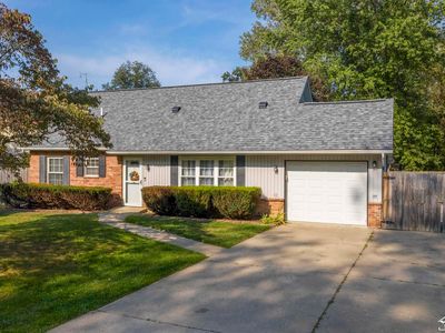 7405 Seneca Trl, Temperance, MI, 48182