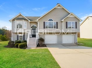 6315 Queensdale Dr, Douglasville, GA 30135
