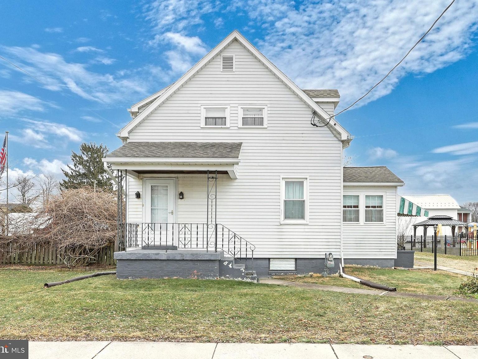 214 Linden Ave, Hanover, PA 17331 Zillow