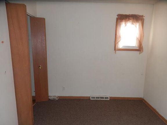 3rd image of 25627 Breckenridge Dr