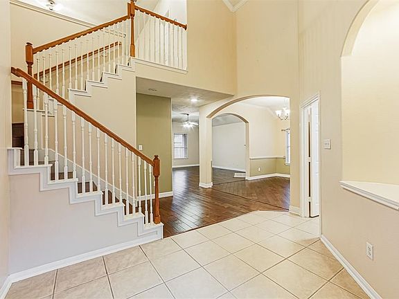 3rd image of 24503 Jocelyn Park Ct
