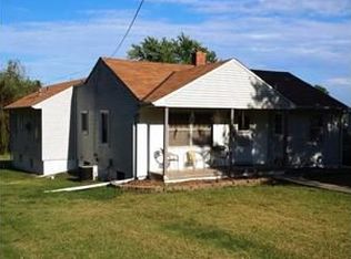 13137 15th St, Grandview, MO 64030