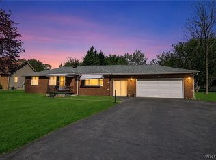 8130 Packard Rd, Niagara Falls, NY 14304