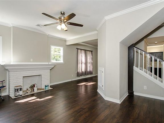 3rd image of 1528 Woodlawn Ave