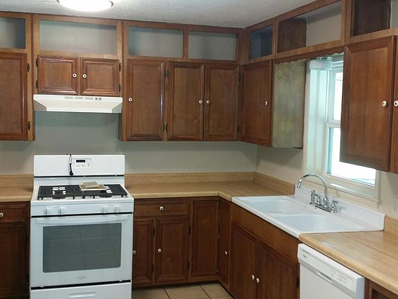 2nd image of 208 N Moore Ave