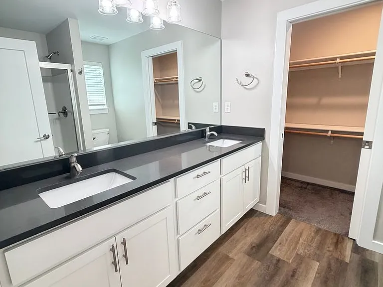 123 E 9th Ave #18 — Photo 6