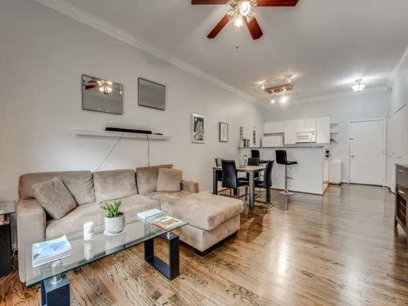 3015 Bryan St APT 2E, Dallas, TX 75204