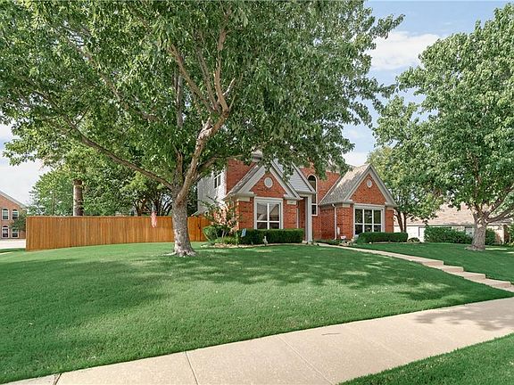 4th image of 1327 Old Barn Ln