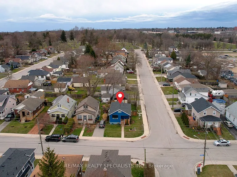 4397 Homewood Ave — Photo 37