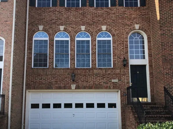 16466 Steerage Cir, Woodbridge, VA 22191