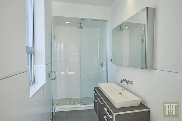 Rented by Halstead Real Estate | media 34