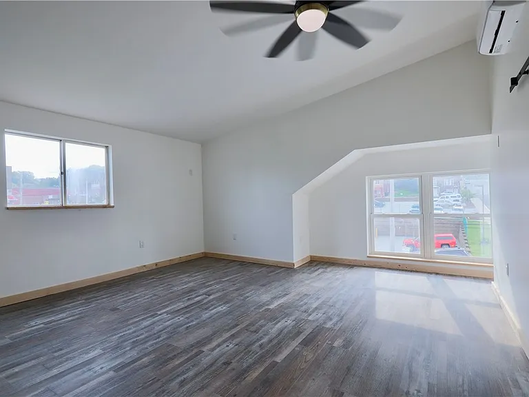 401 Brinton Ave #2 — Photo 8