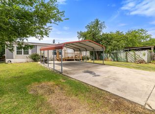 418 Lenora Dr, Taylor, TX 76574