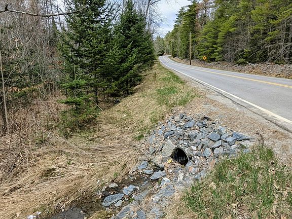 4th image of M2 L8-11 Old County Road