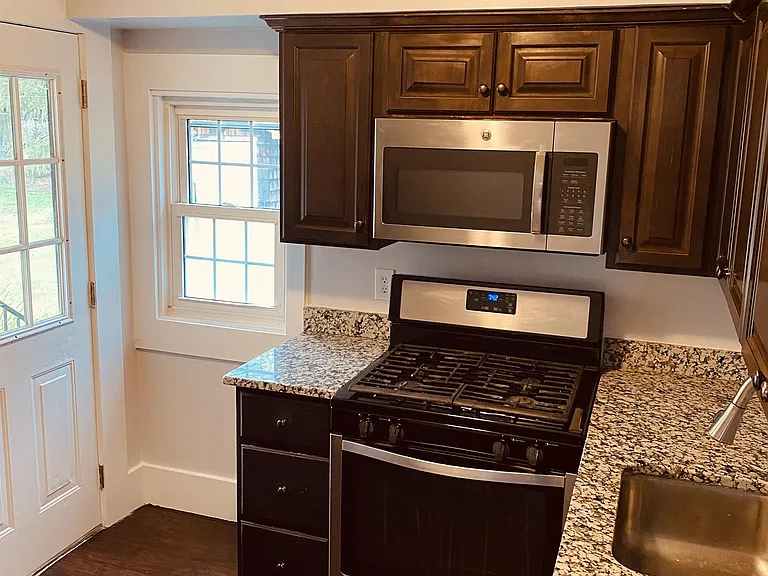 220 Brightside Ave — Photo 10