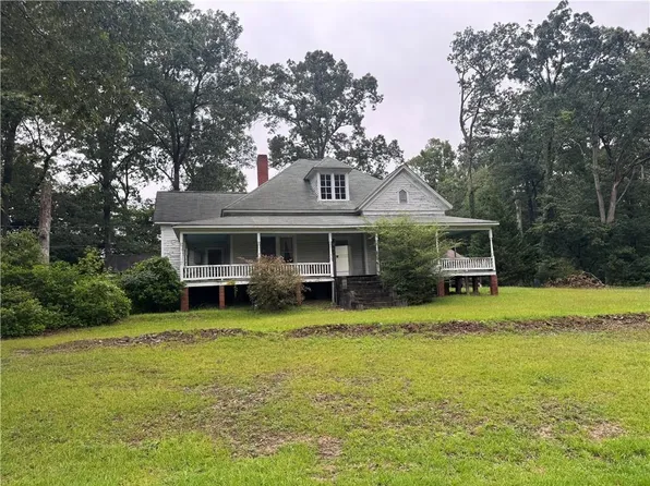 561 Main St, Hiram, GA 30141