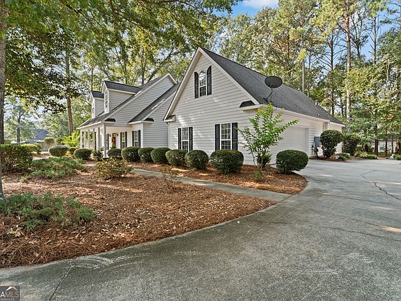 3rd image of 103 Nicole Pl