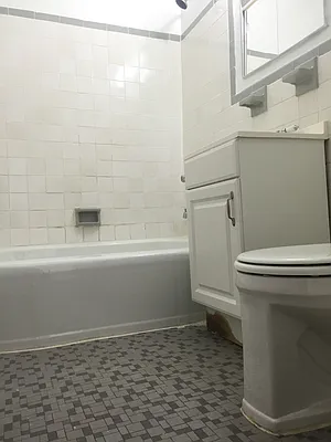 Rented by Lang Realty LLC | media 26