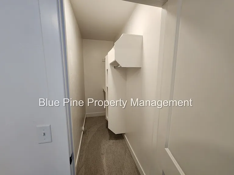 1664 S Higbee Ave — Photo 17